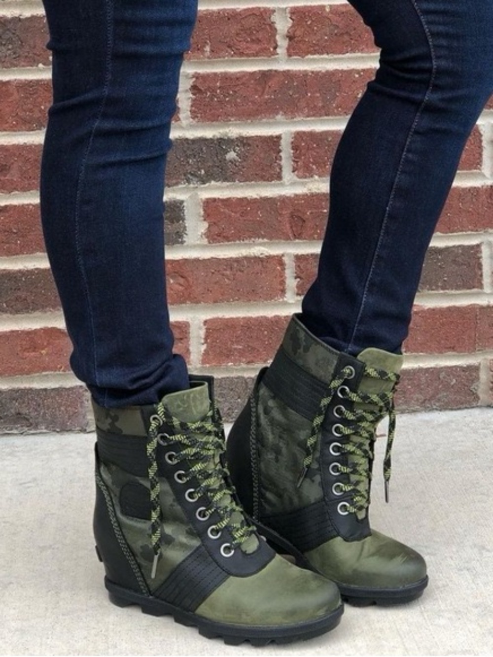 Sorel Lexie Wedge Camouflage Camo Green Hiker Waterproof Leather Boots womens 9 - Picture 16 of 16